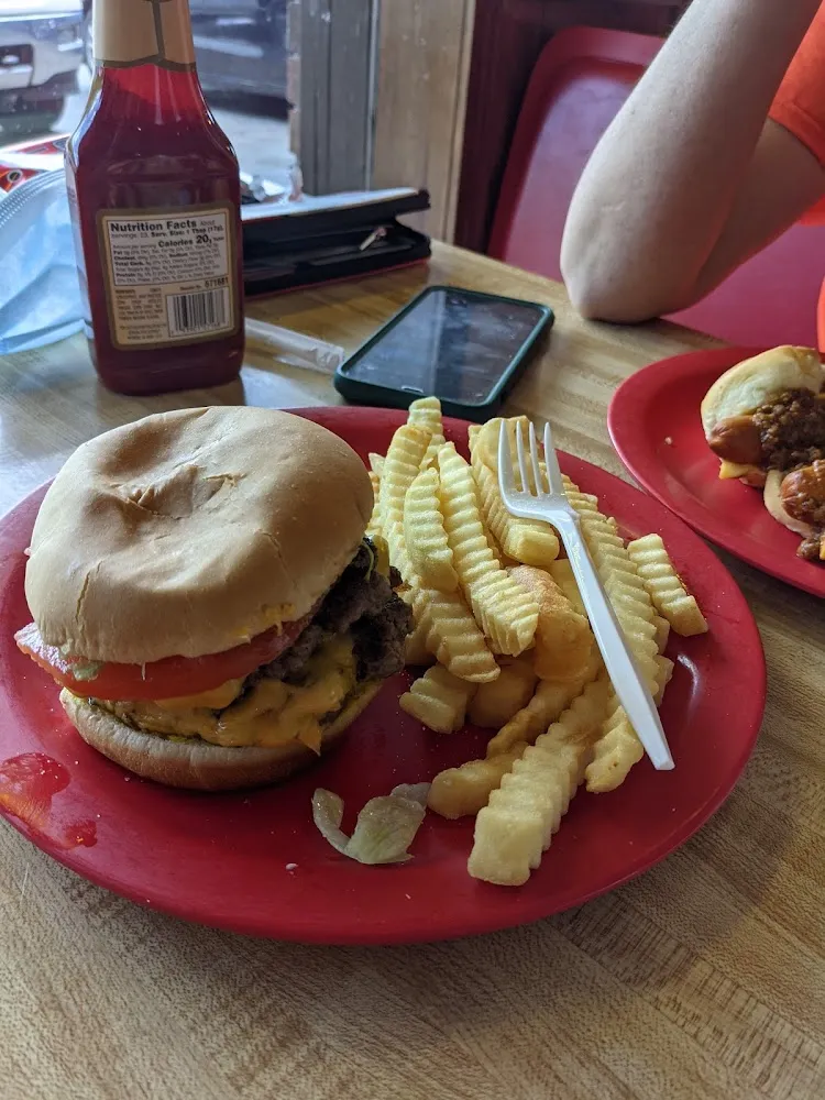 Deluxe Cheeseburger